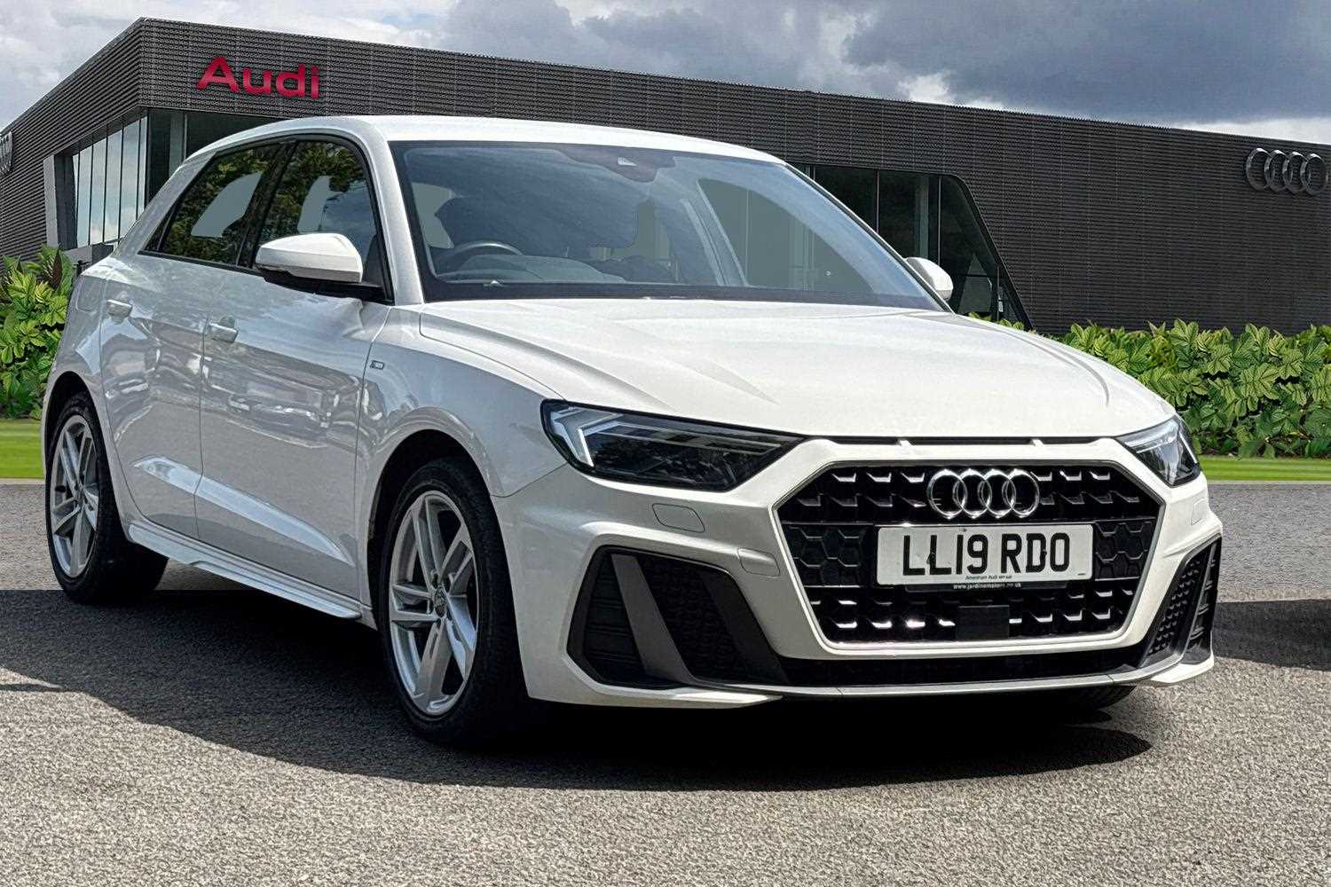 Main listing image - Audi A1