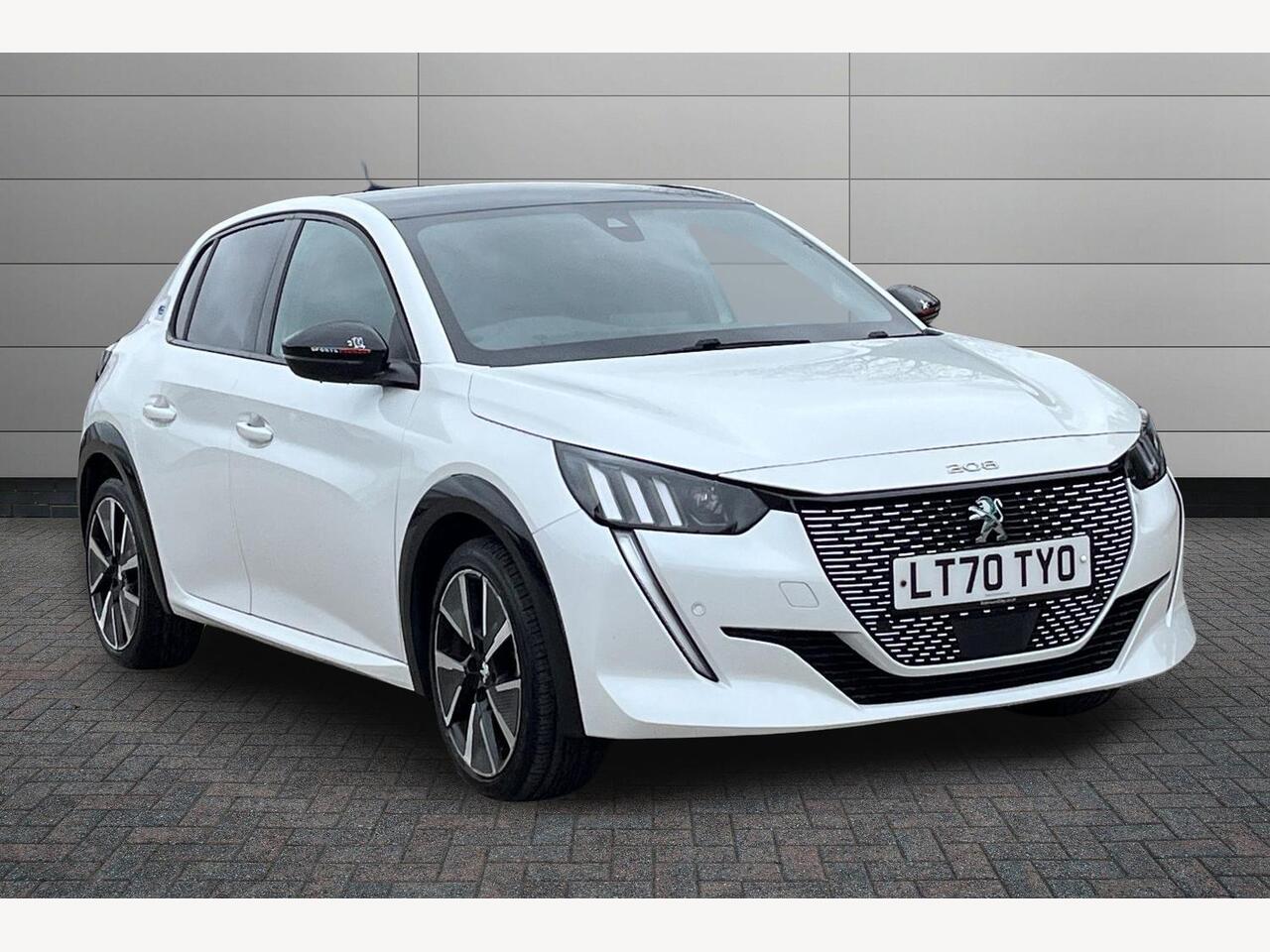 Main listing image - Peugeot e-208