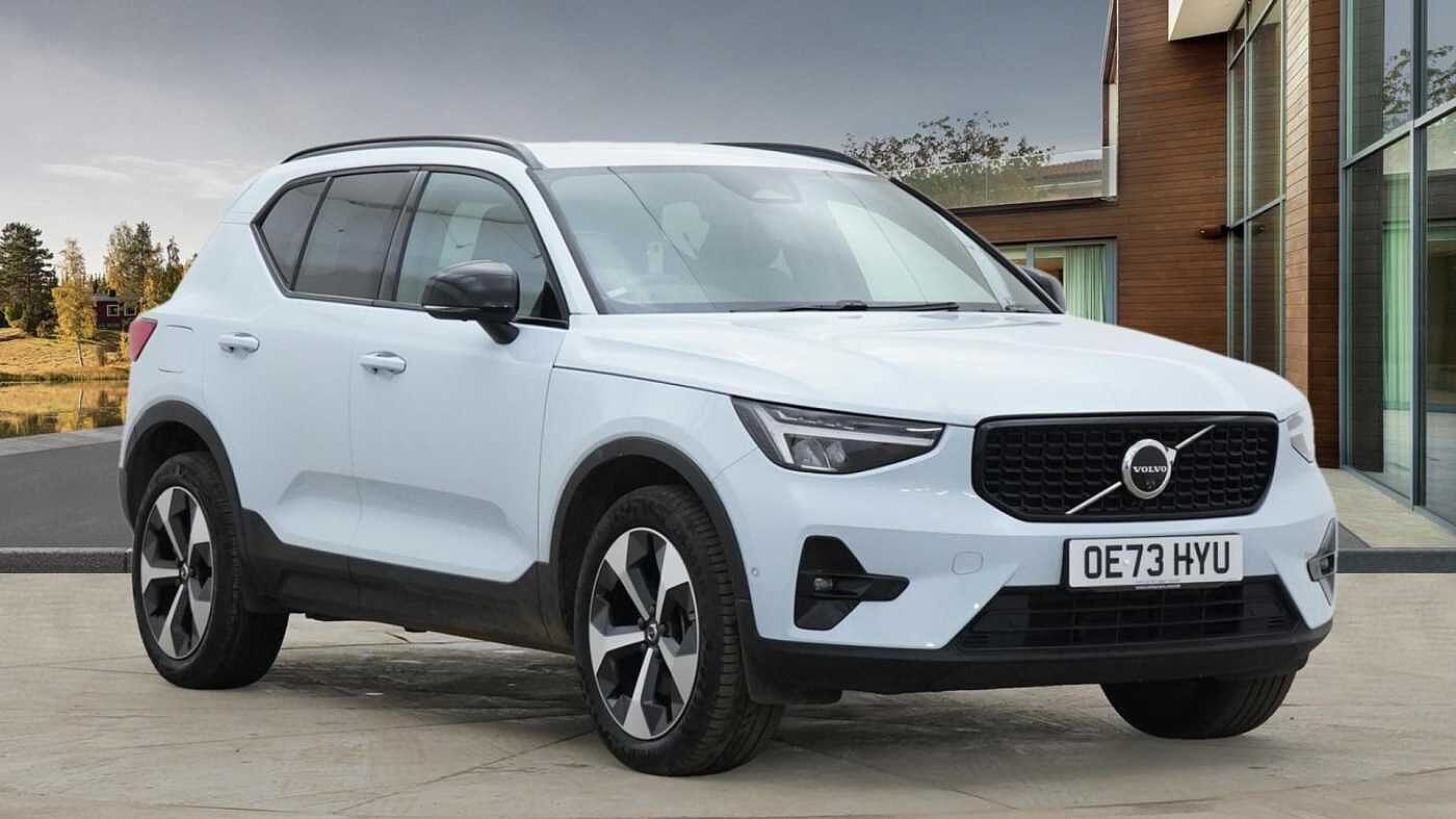 Main listing image - Volvo XC40