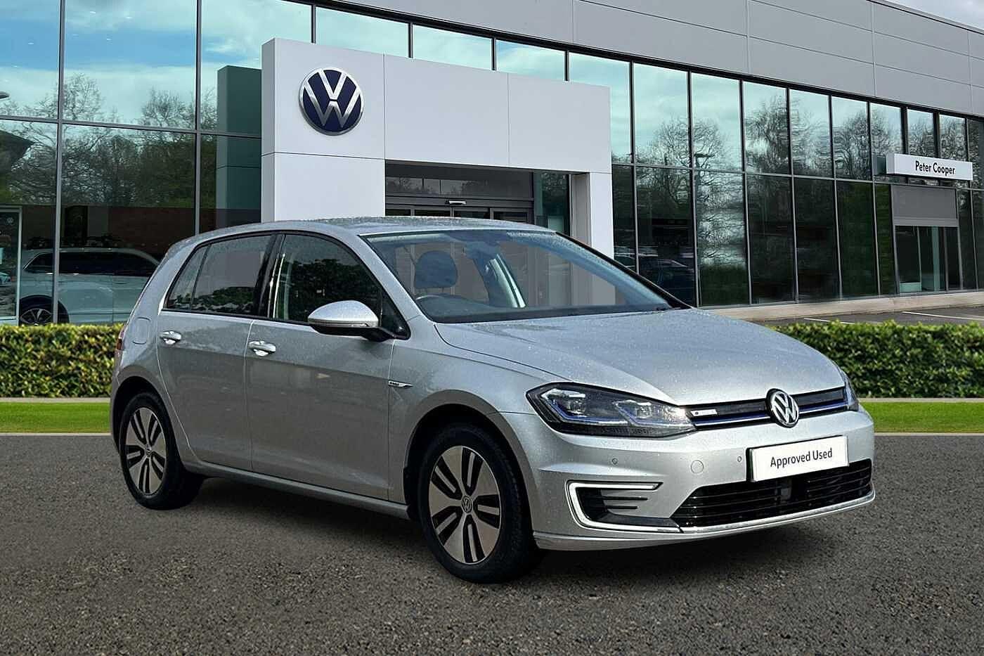 Main listing image - Volkswagen e-Golf