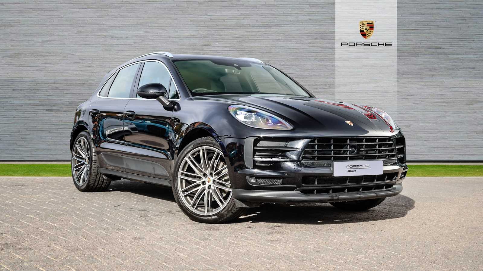 Main listing image - Porsche Macan