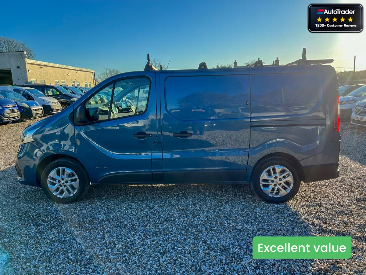 Main listing image - Renault Trafic