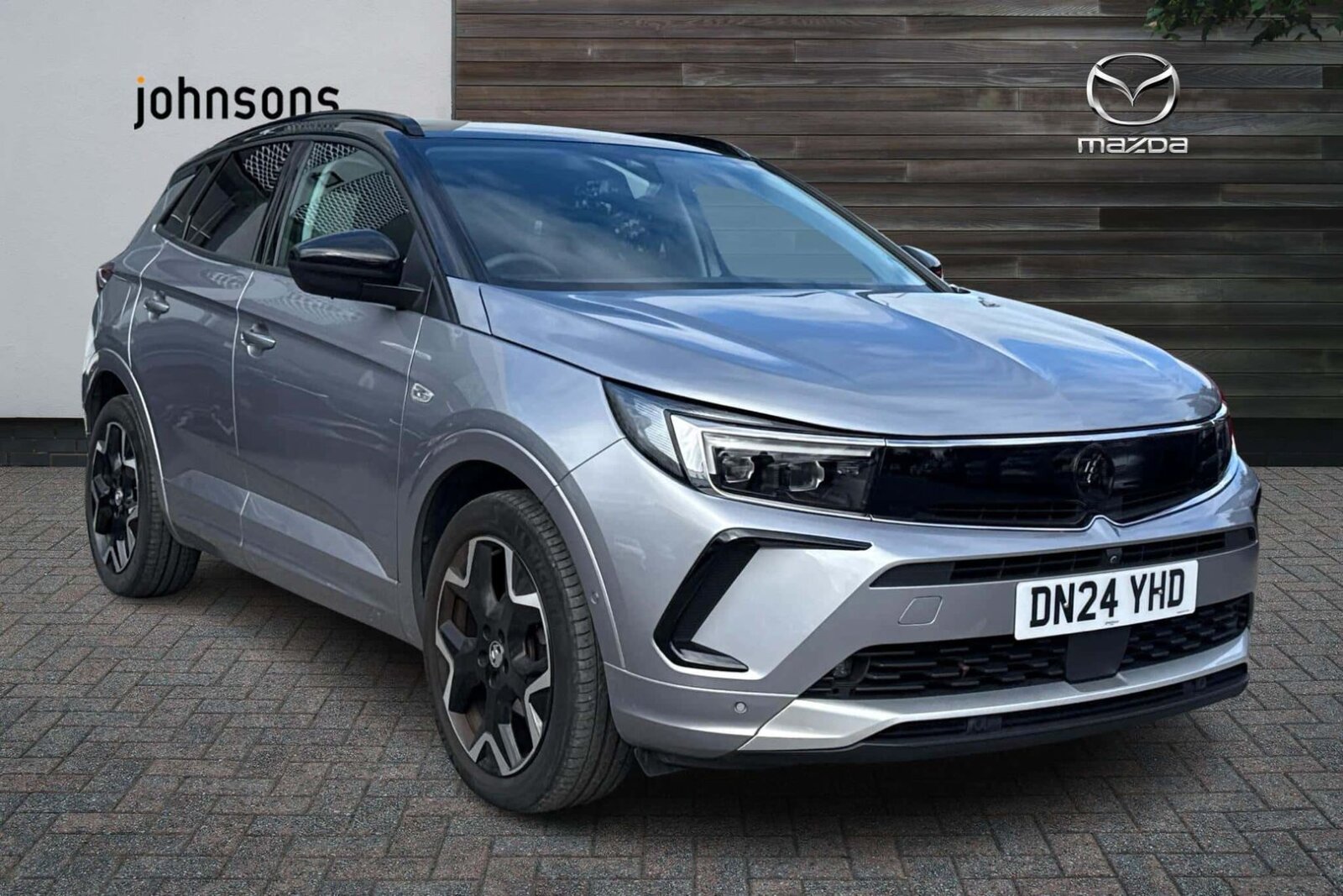 Main listing image - Vauxhall Grandland
