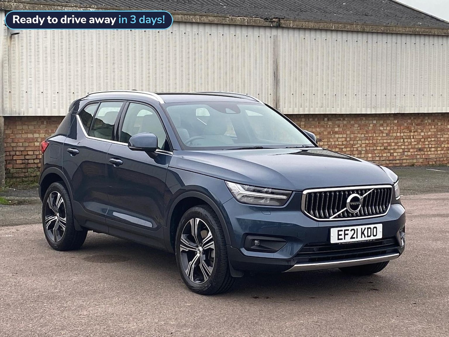 Main listing image - Volvo XC40