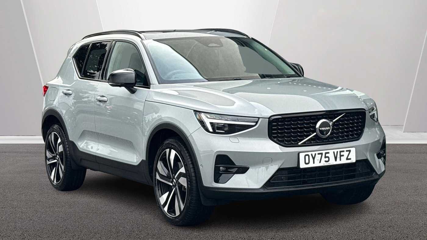 Main listing image - Volvo XC40