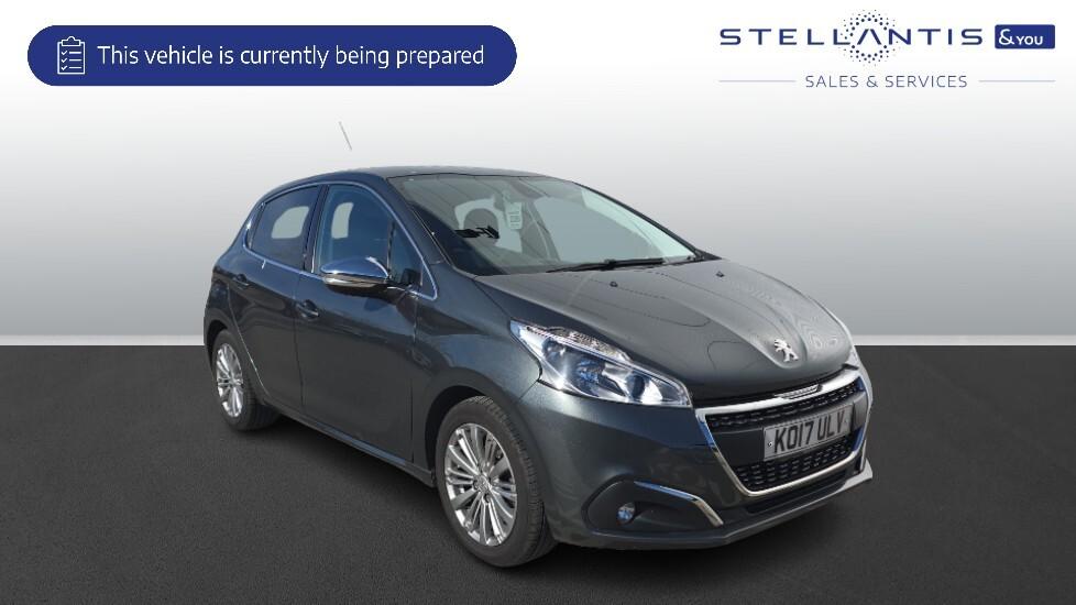 Main listing image - Peugeot 208