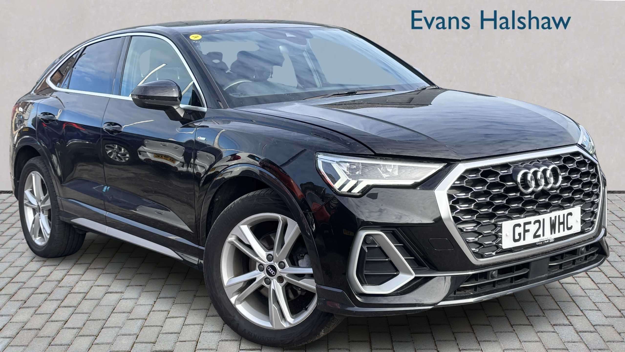 Main listing image - Audi Q3