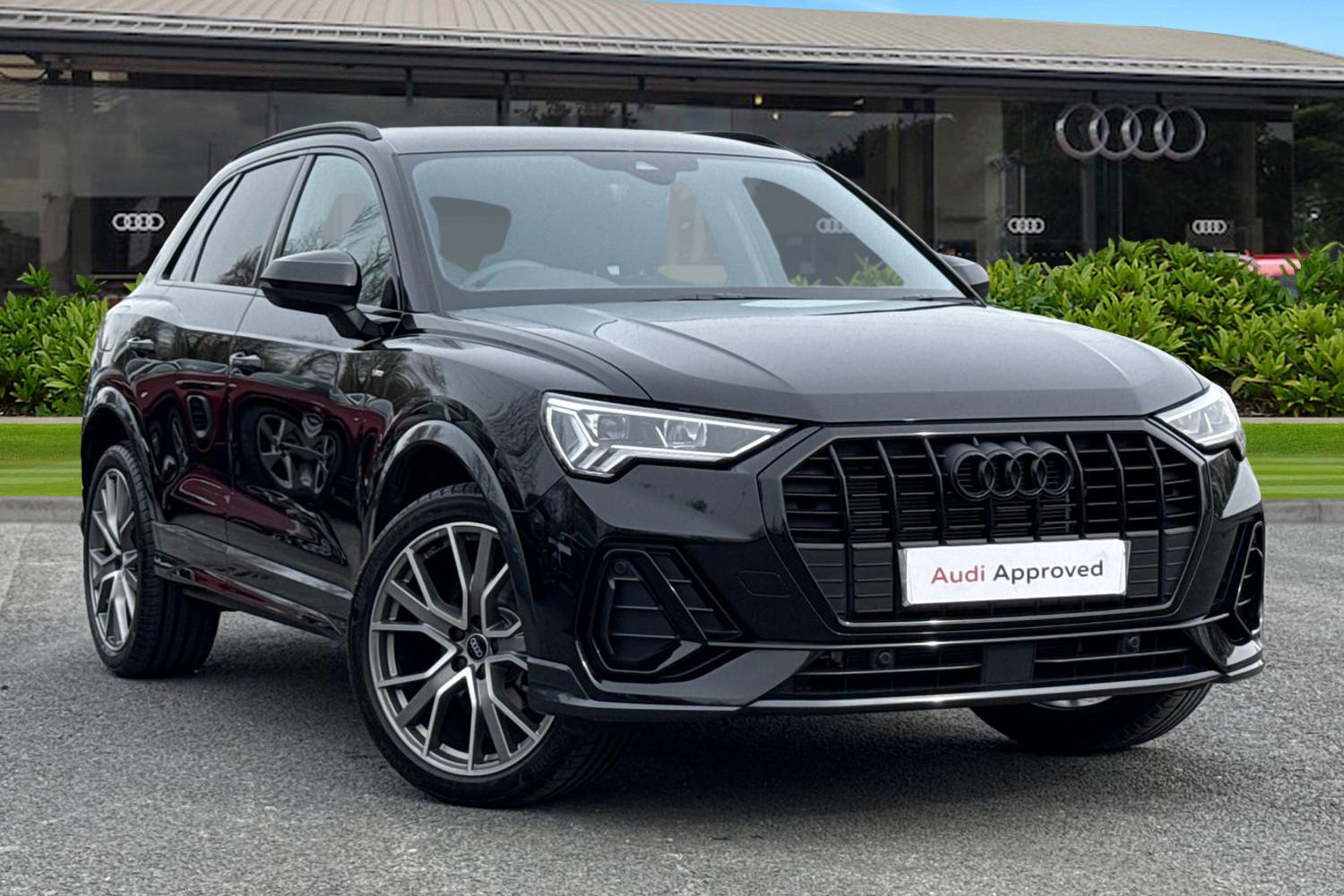 Main listing image - Audi Q3
