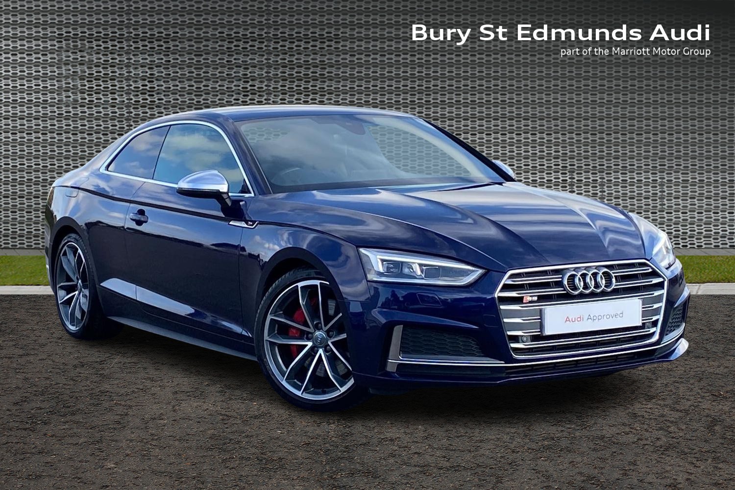 Main listing image - Audi S5