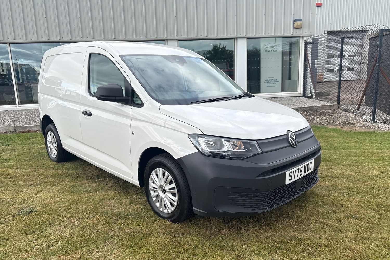 Main listing image - Volkswagen Caddy