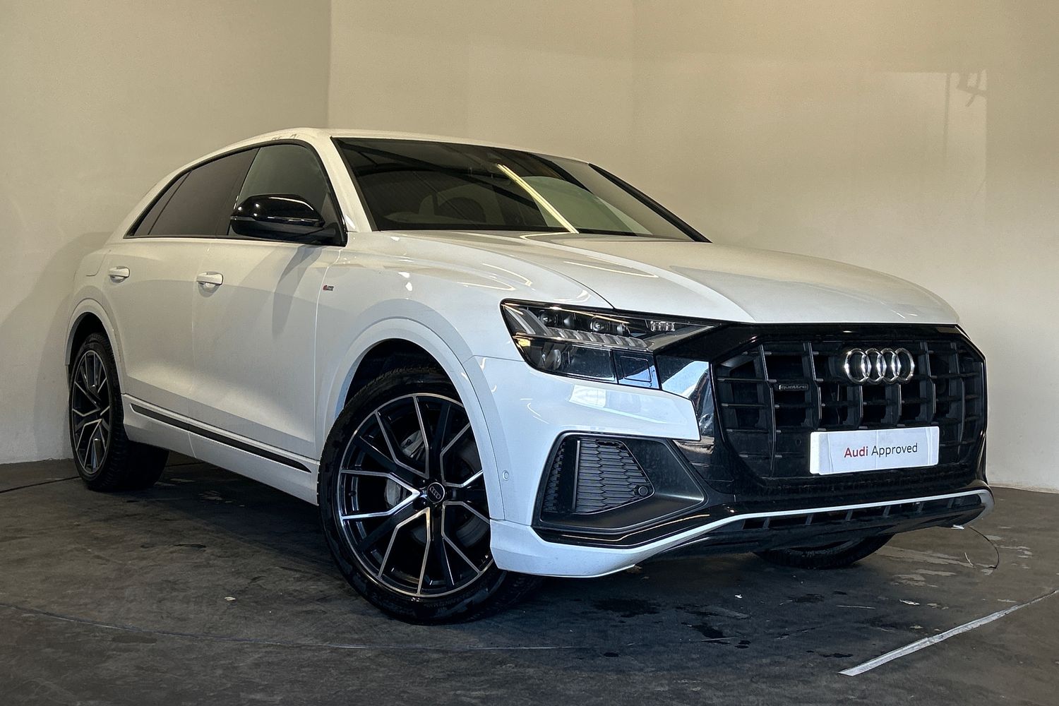 Main listing image - Audi Q8