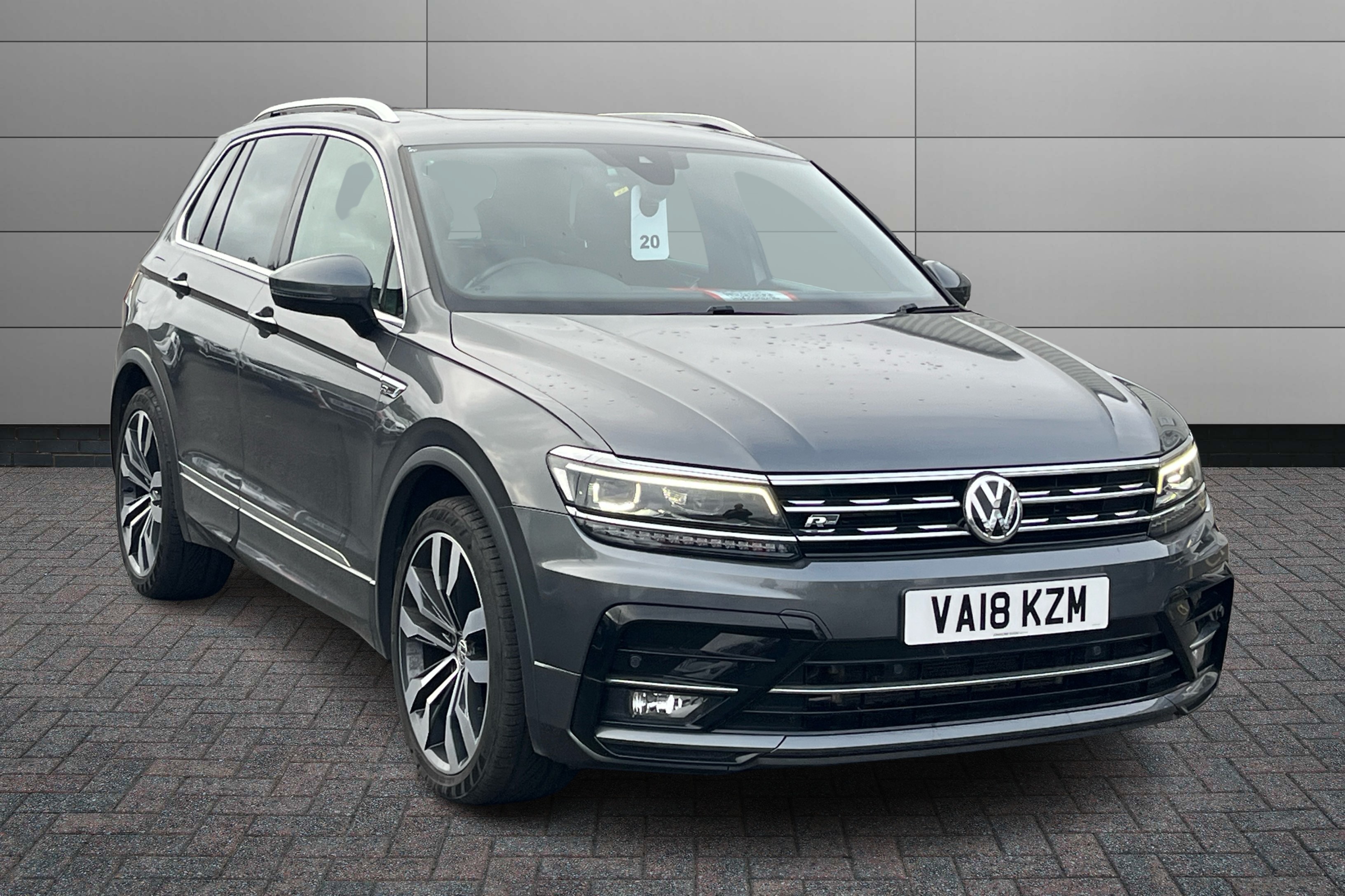 Main listing image - Volkswagen Tiguan