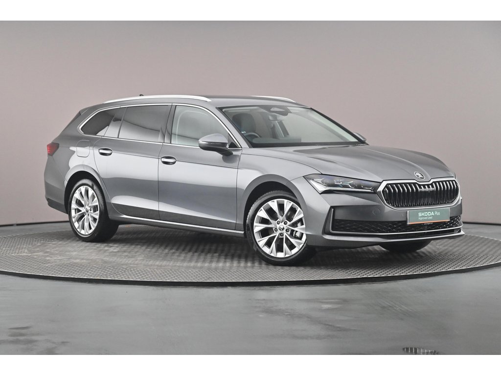 Main listing image - Skoda Superb Estate