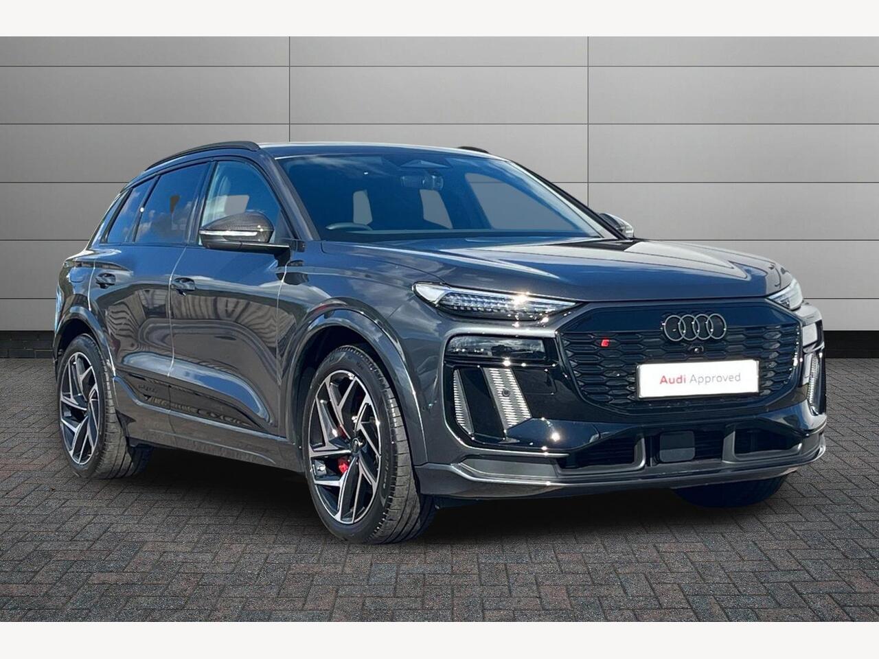 Main listing image - Audi Q6
