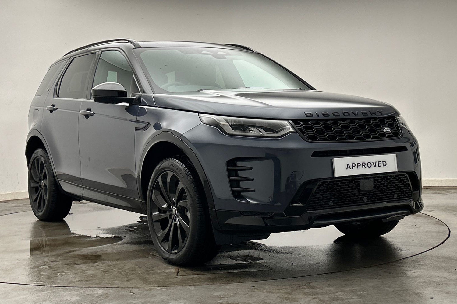 Main listing image - Land Rover Discovery Sport