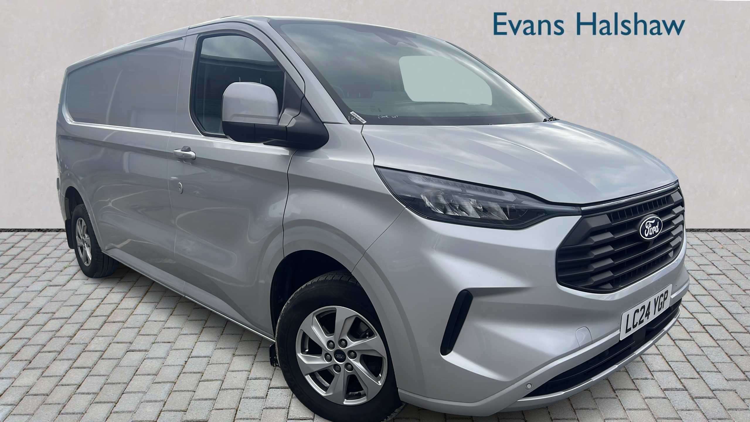 Main listing image - Ford Transit Custom