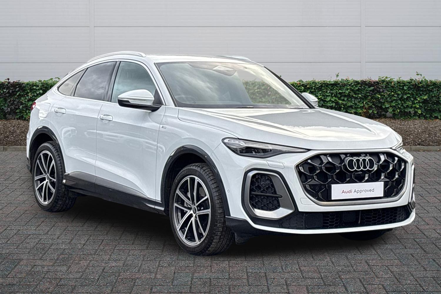 Main listing image - Audi Q5 Sportback