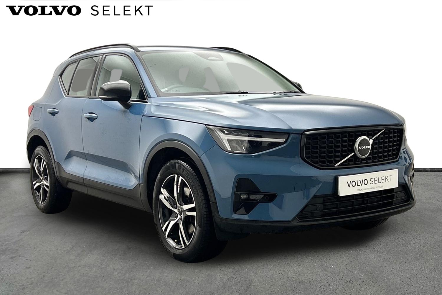 Main listing image - Volvo XC40