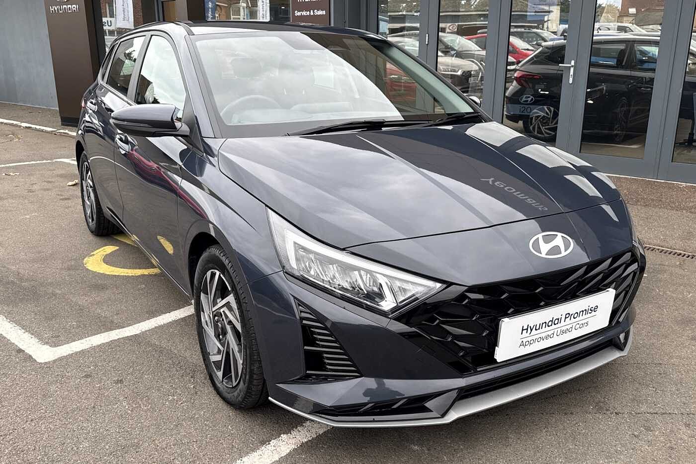 Main listing image - Hyundai i20