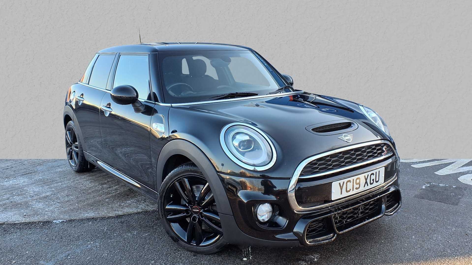 Main listing image - MINI Hatchback 5dr