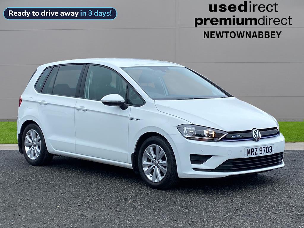 Main listing image - Volkswagen Golf SV