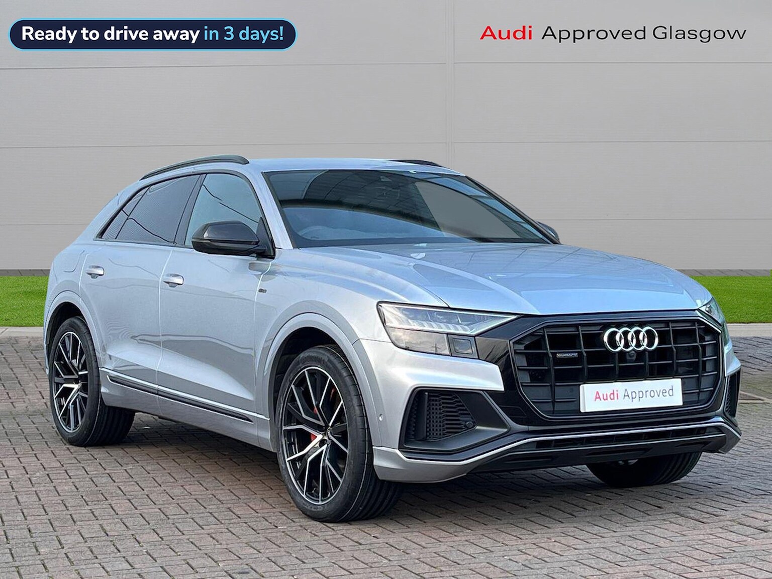 Main listing image - Audi Q8