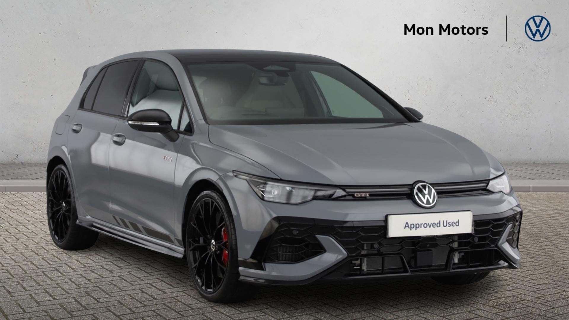Main listing image - Volkswagen Golf