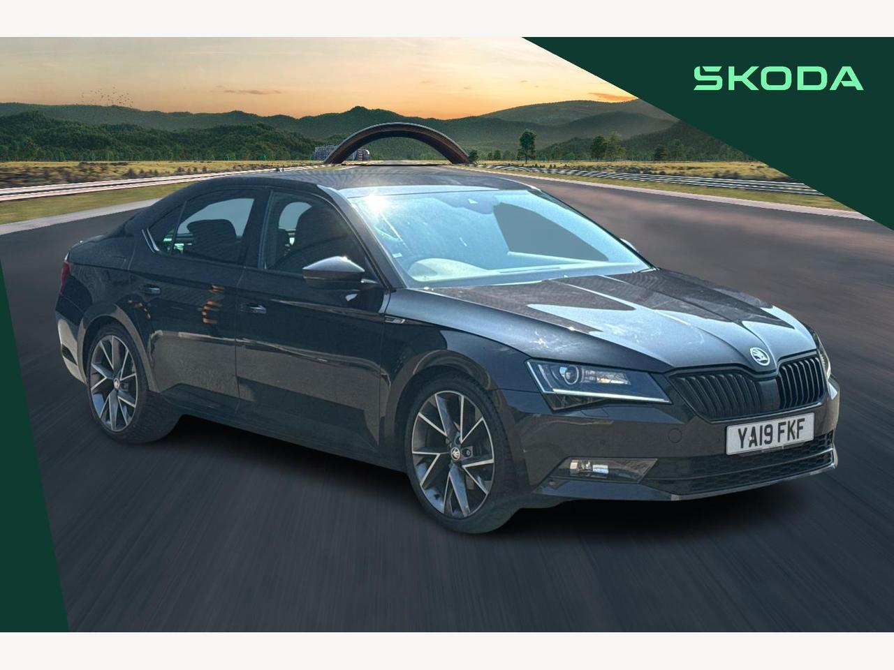 Main listing image - Skoda Superb