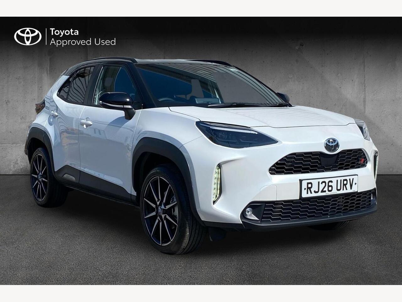 Main listing image - Toyota Yaris Cross