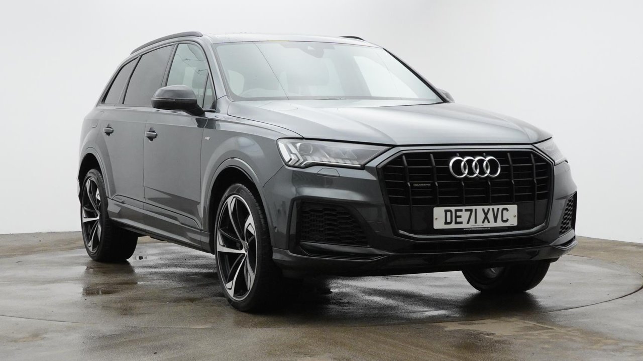 Main listing image - Audi Q7