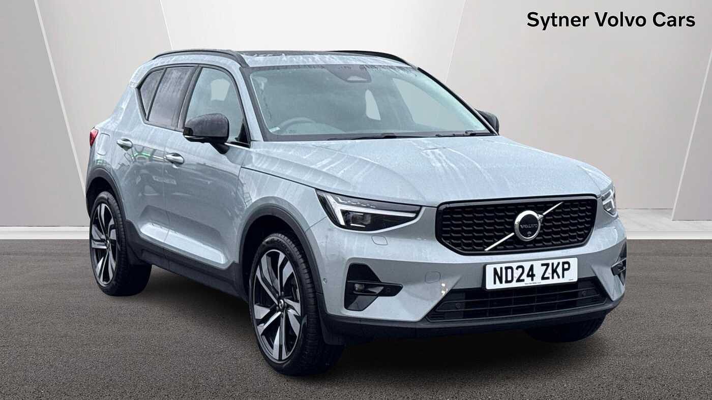 Main listing image - Volvo XC40