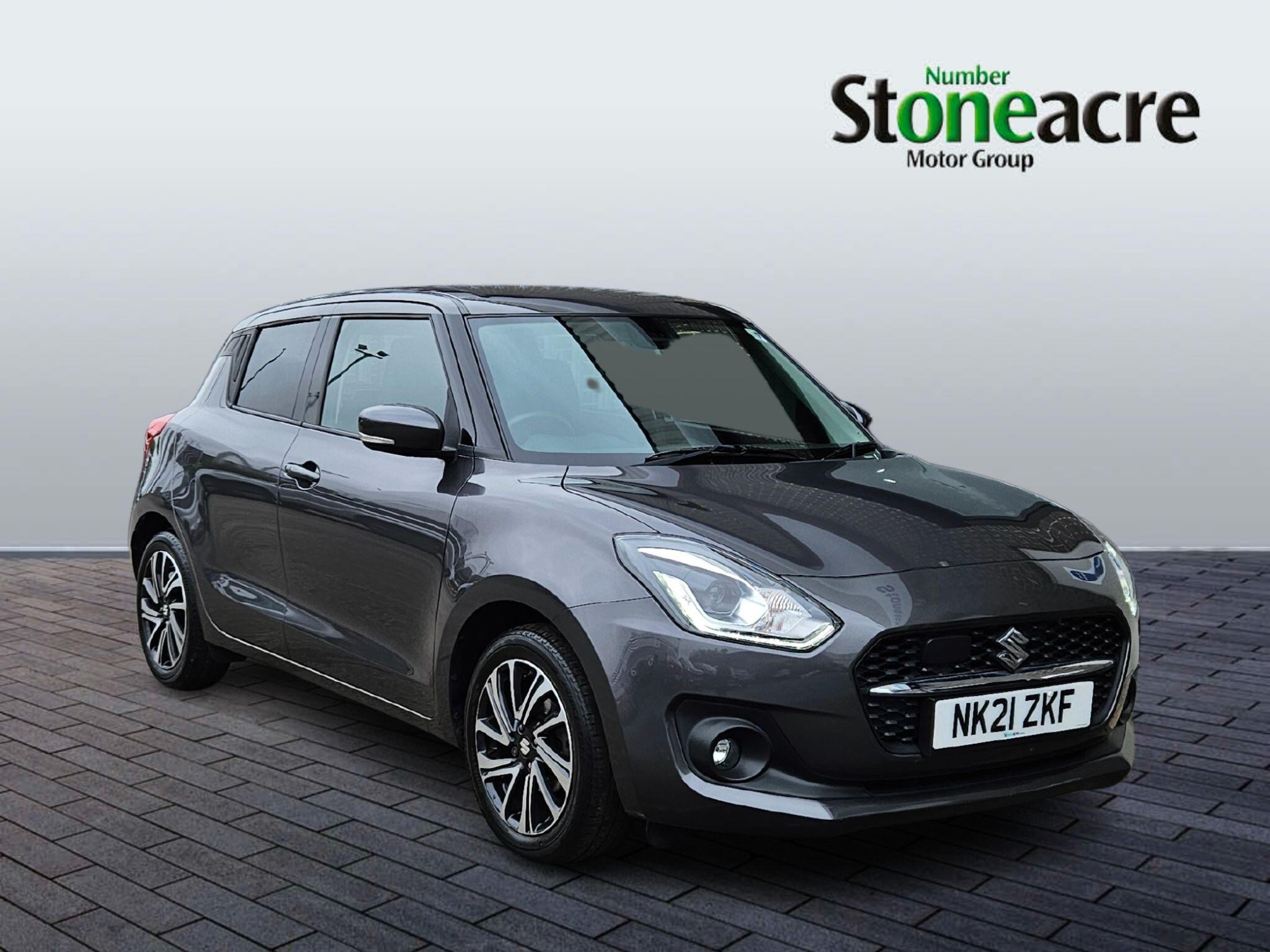 Main listing image - Suzuki Swift