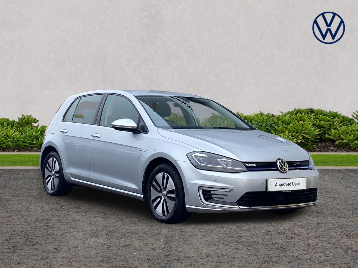 Main listing image - Volkswagen e-Golf