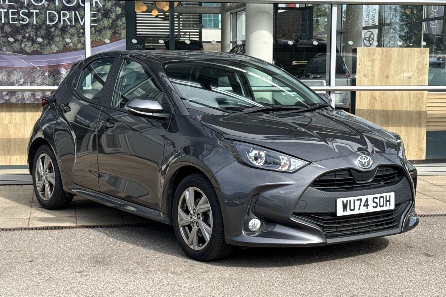 Main listing image - Toyota Yaris