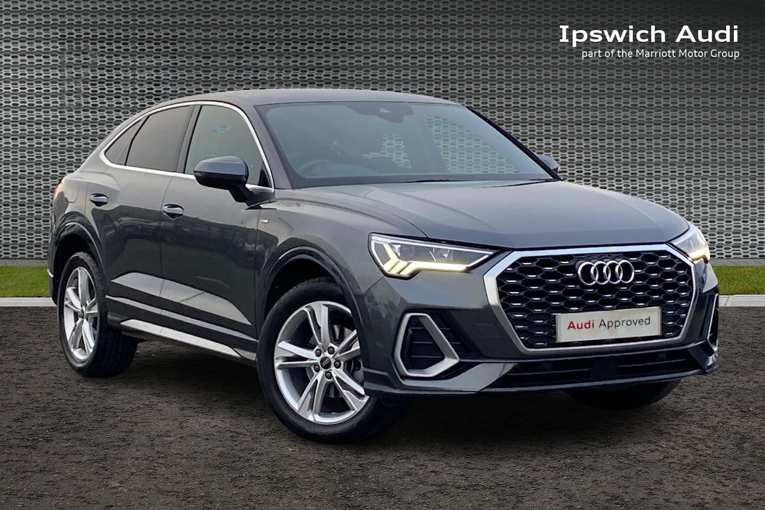 Main listing image - Audi Q3