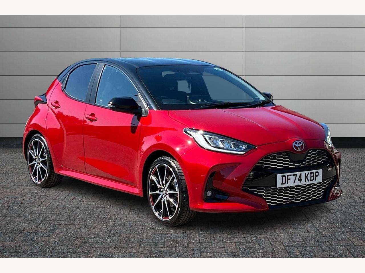 Main listing image - Toyota Yaris