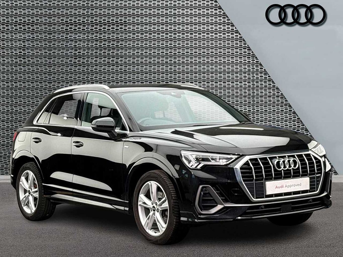 Main listing image - Audi Q3