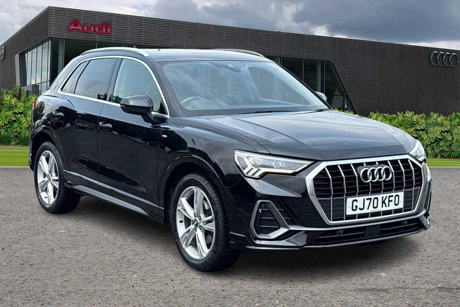 Main listing image - Audi Q3
