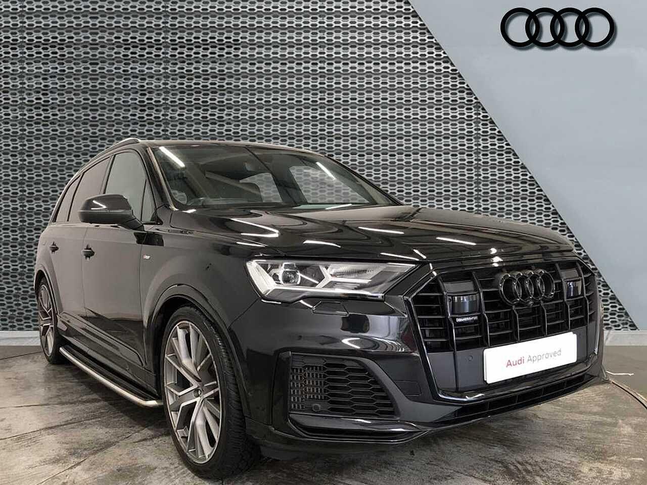 Main listing image - Audi Q7