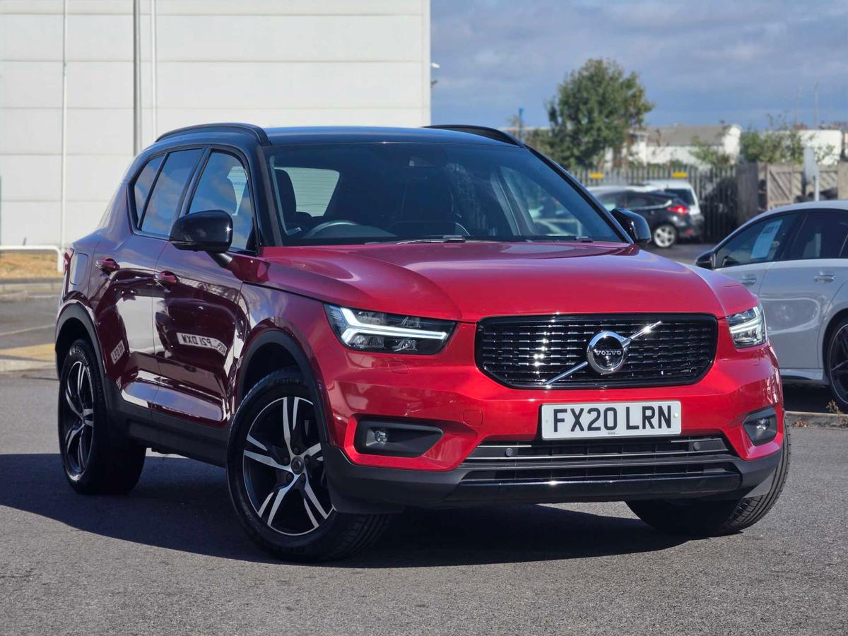 Main listing image - Volvo XC40
