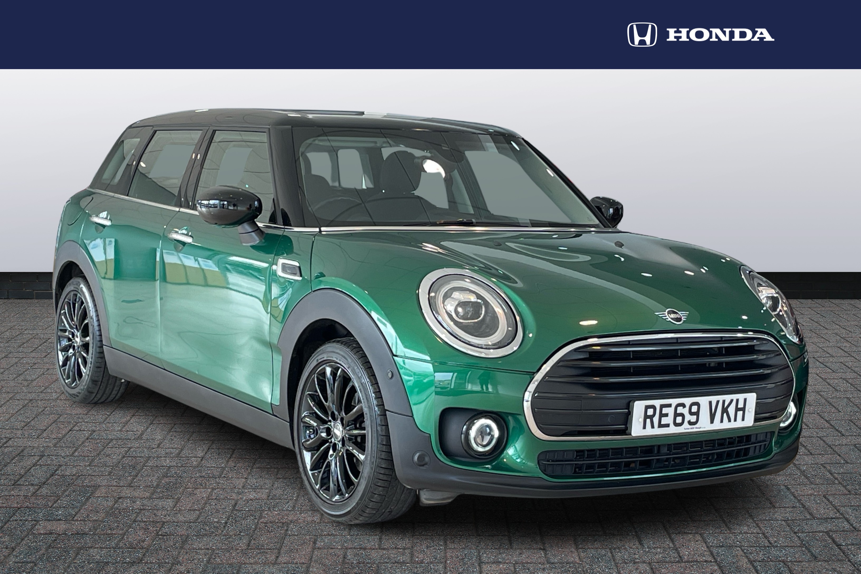 Main listing image - MINI Clubman