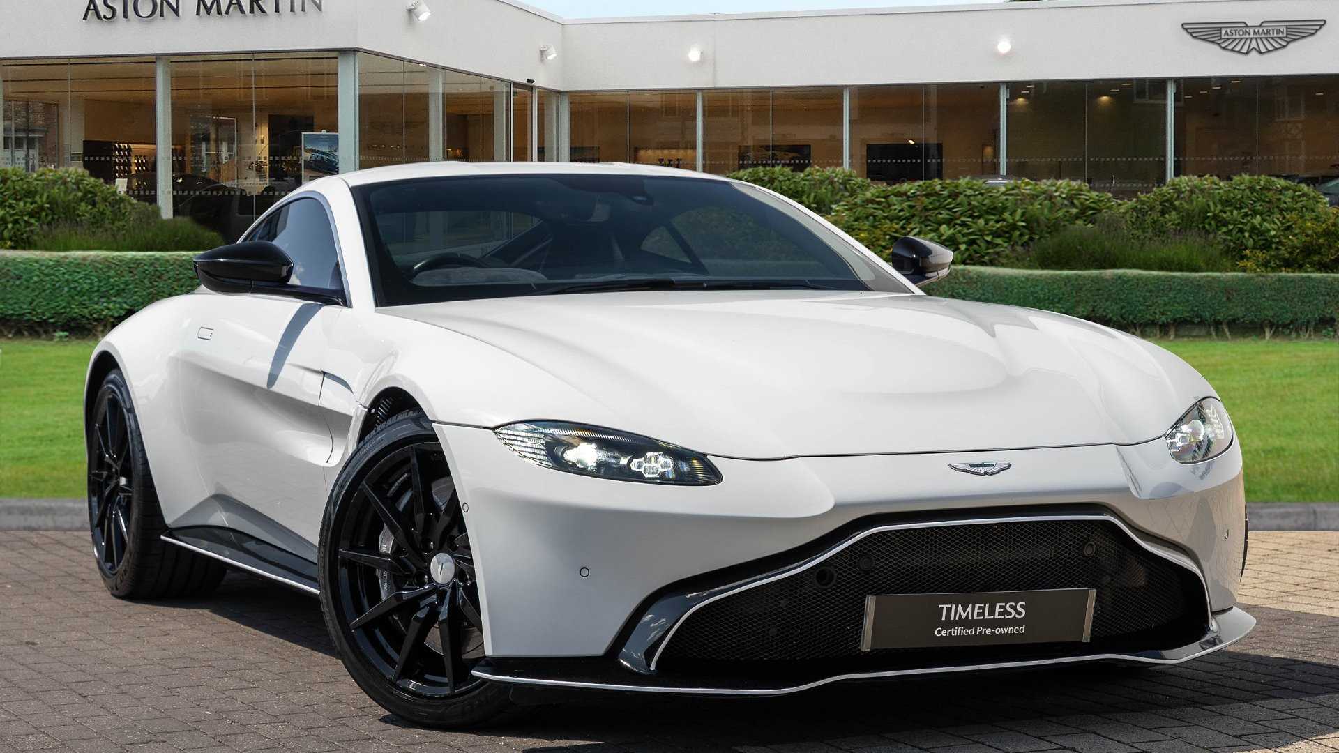 Main listing image - Aston Martin Vantage