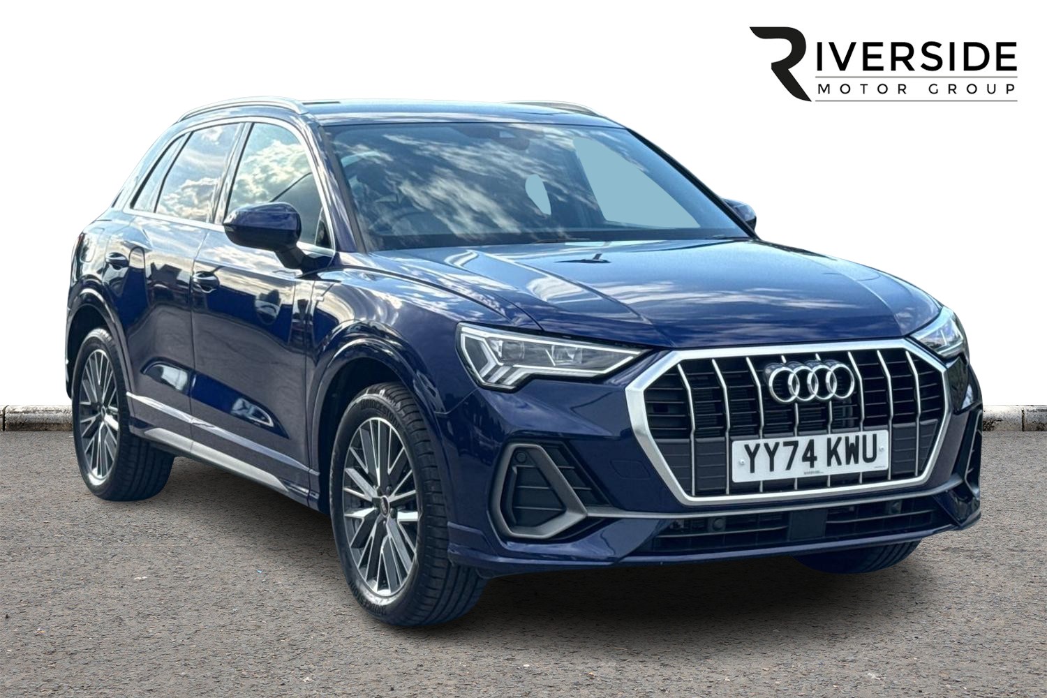 Main listing image - Audi Q3