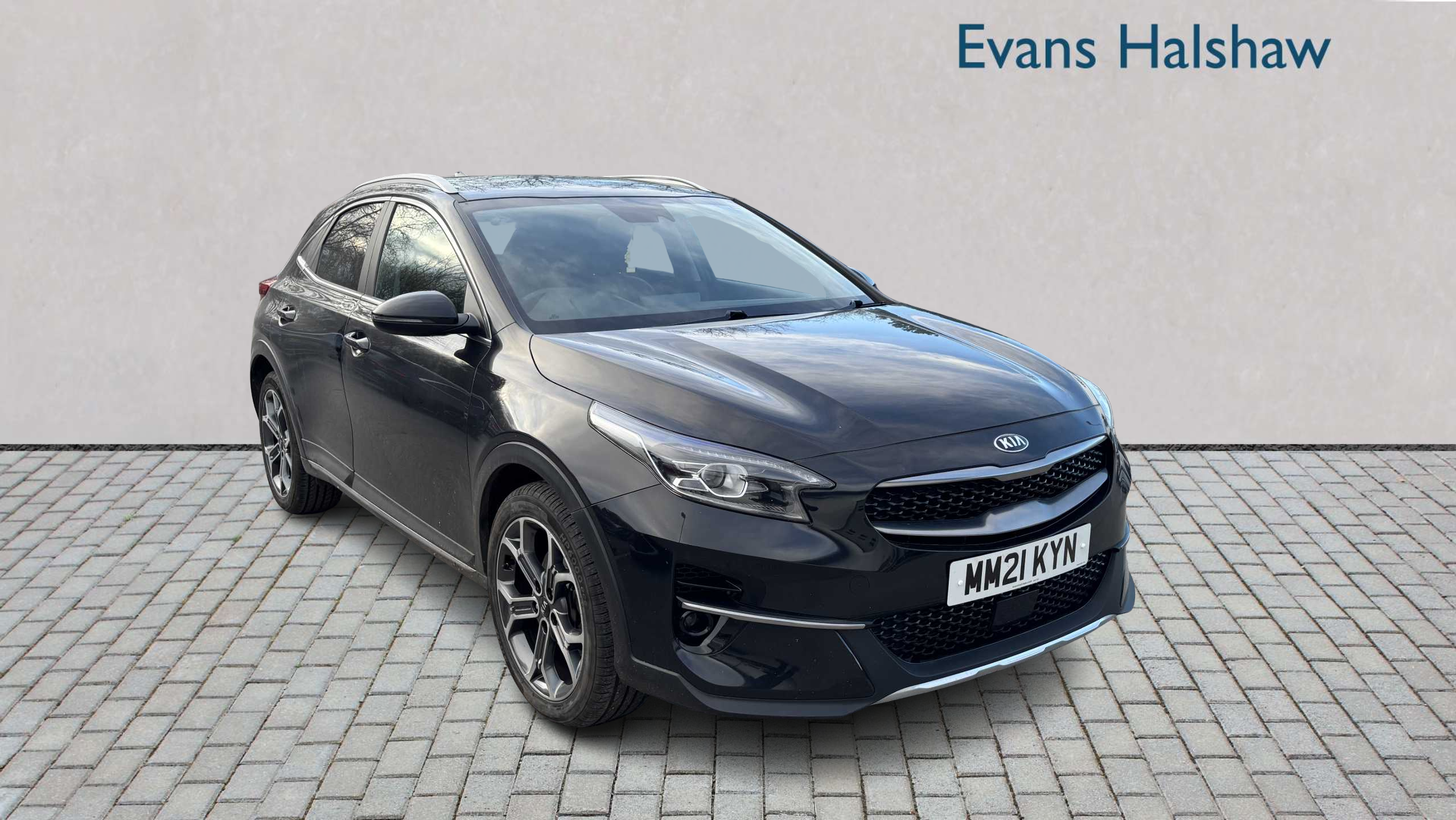 Main listing image - Kia XCeed