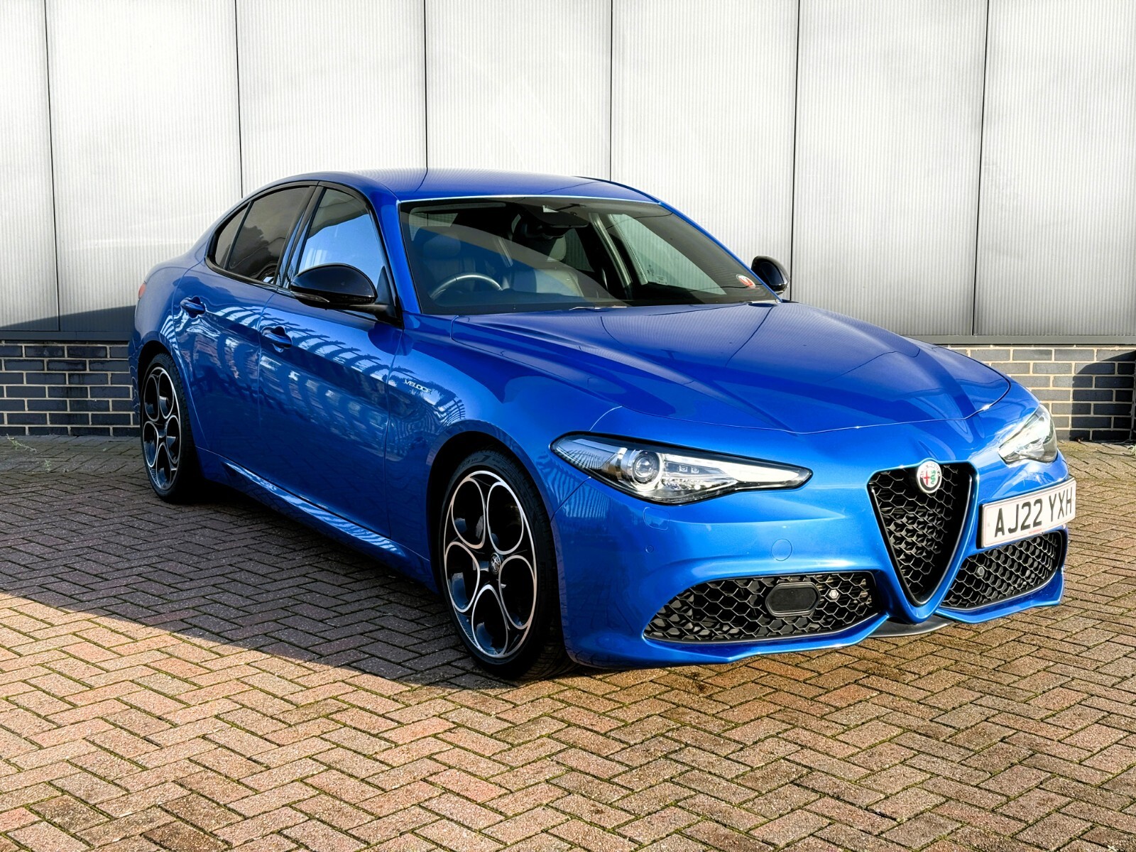 Main listing image - Alfa Romeo Giulia