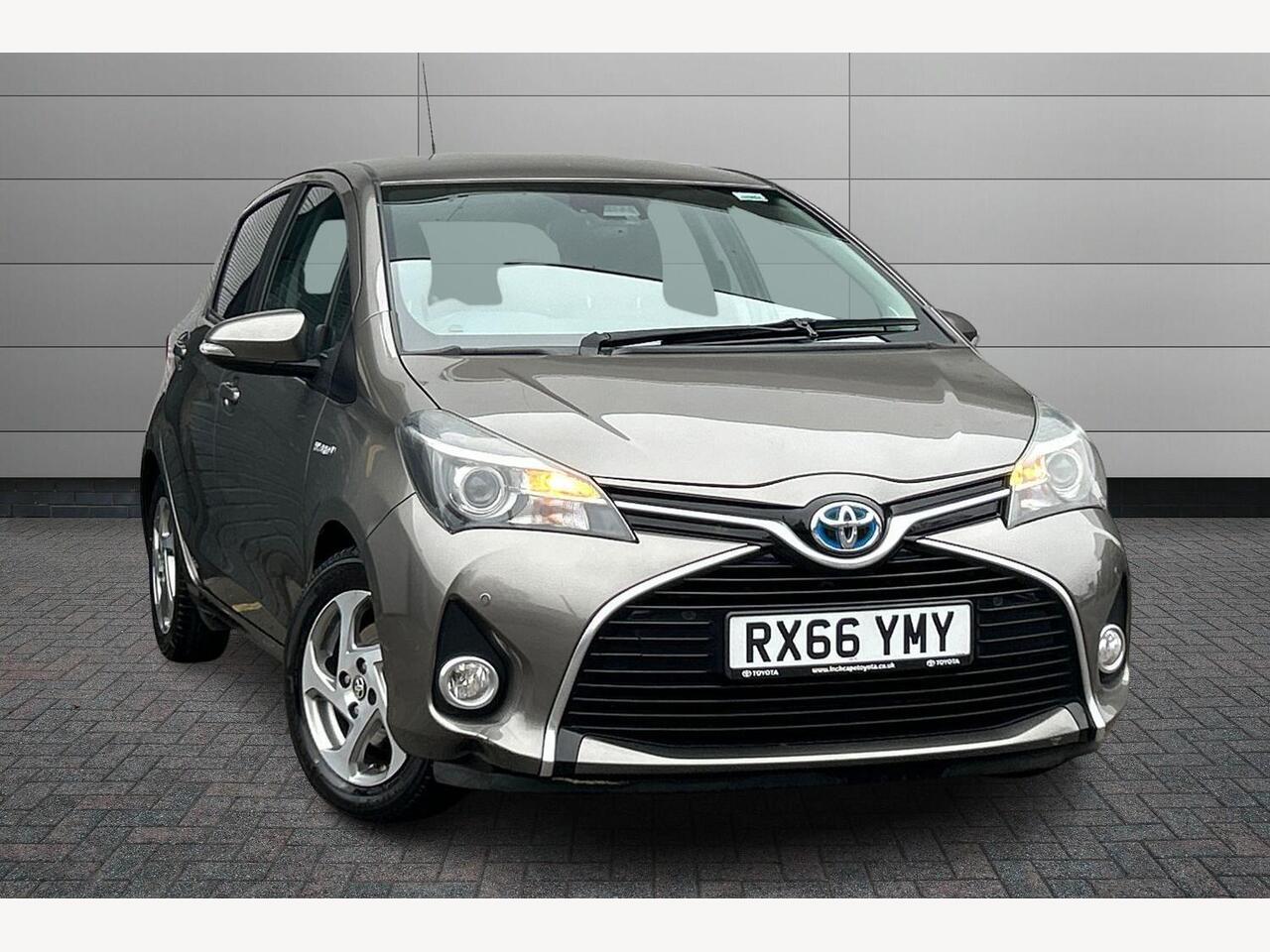 Main listing image - Toyota Yaris