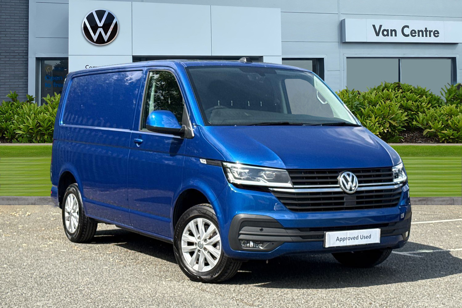Main listing image - Volkswagen Transporter