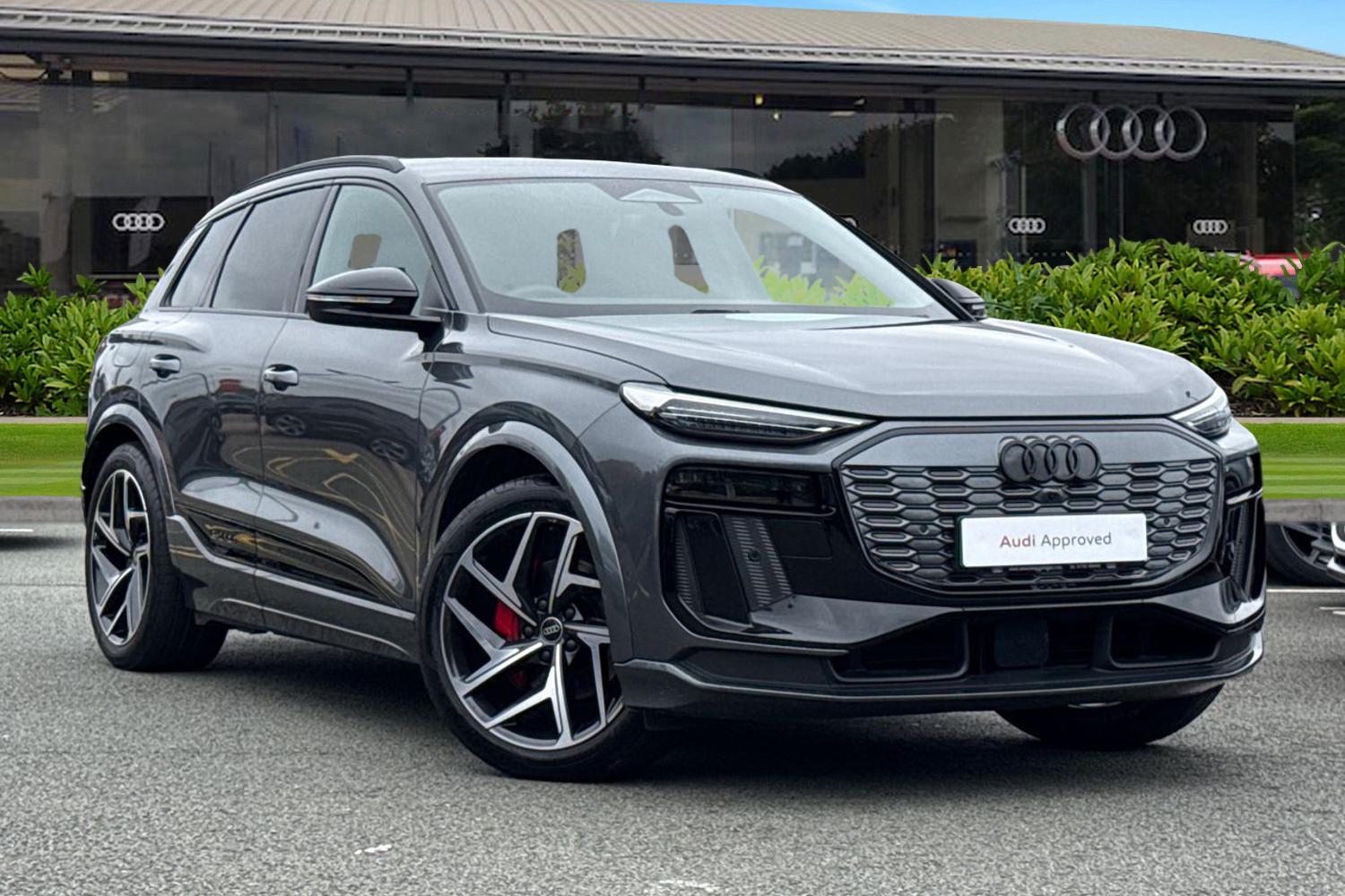 Main listing image - Audi Q6 e-tron
