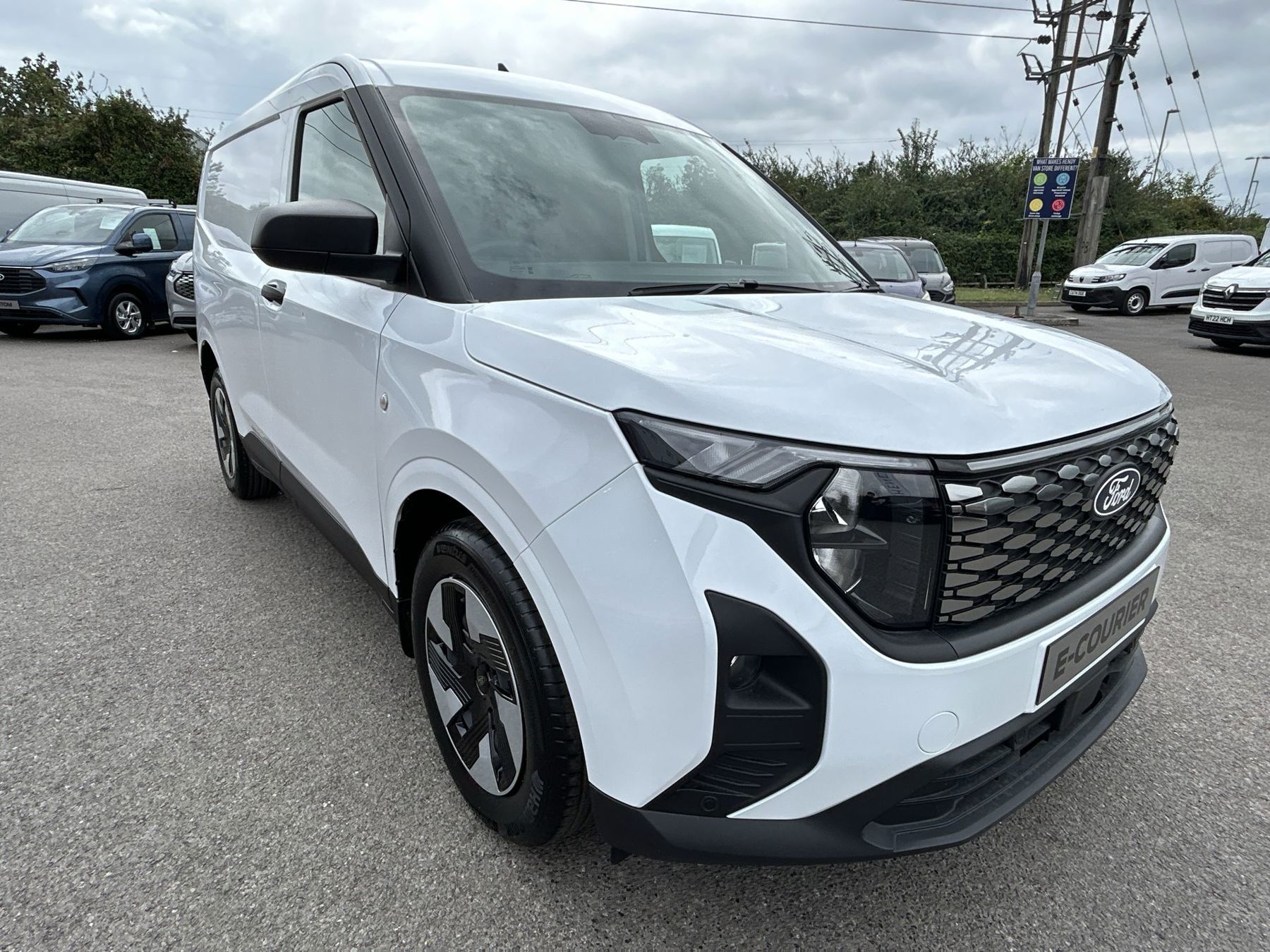 Main listing image - Ford Transit Courier