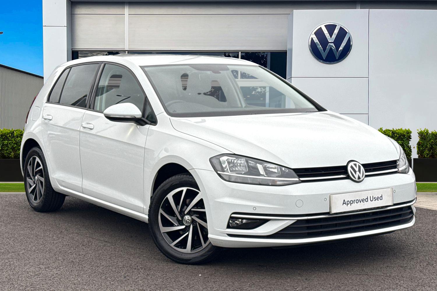 Main listing image - Volkswagen Golf